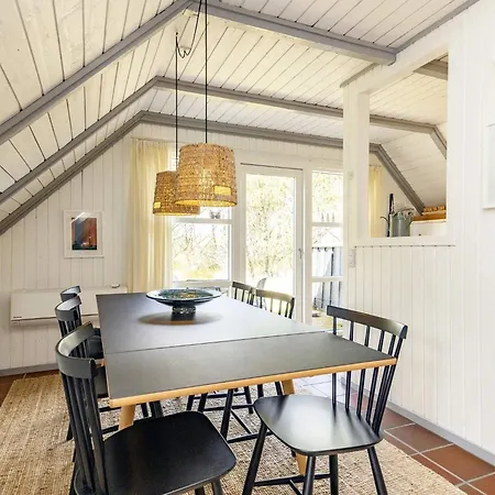 Semesterbostad 6 Person In Bl Vand