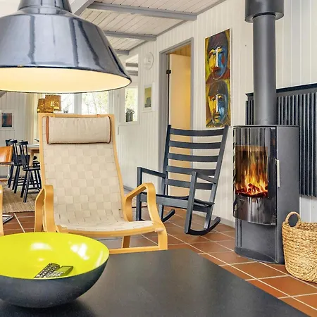 Semesterbostad 6 Person In Bl Vand